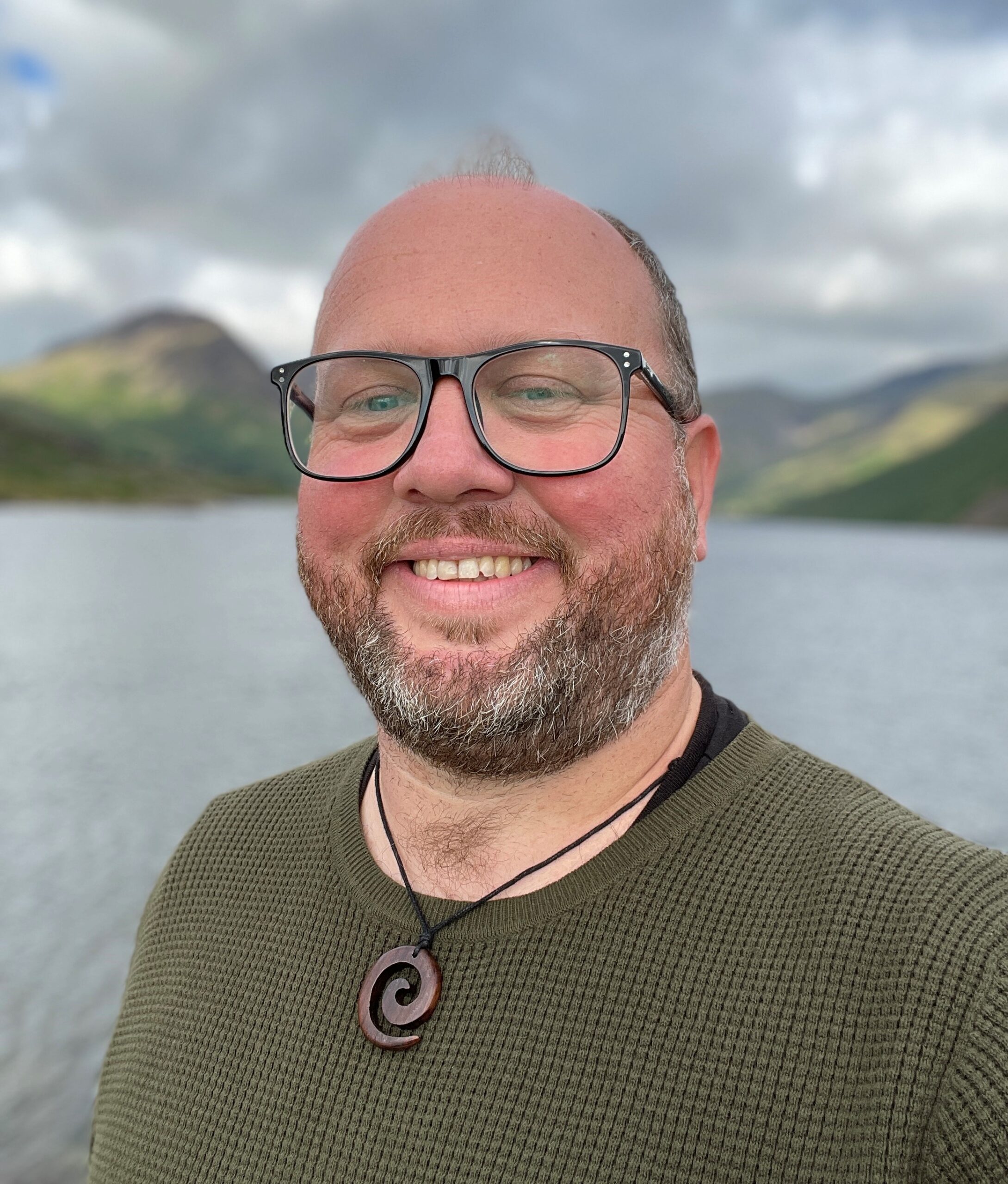 Terry Bowen, coach, oracle card reader and spiritual intuitive